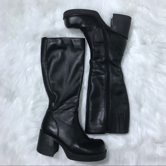 tall black boots with chunky heel